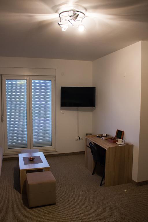 Motel Aura Gnojnice Cameră foto
